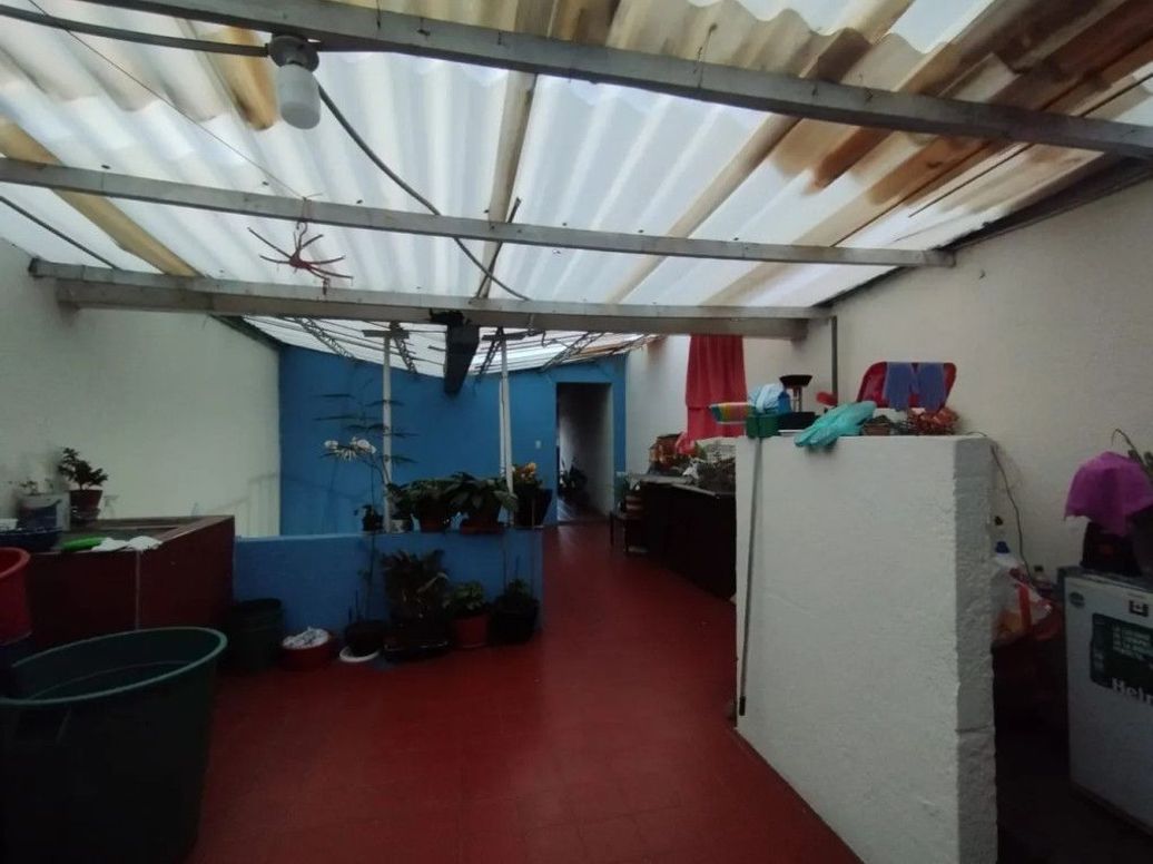 Casa de 8 alcobas en venta en Rincón De La Valvanera, Bogotá, 231 m² · foto 4 de 20