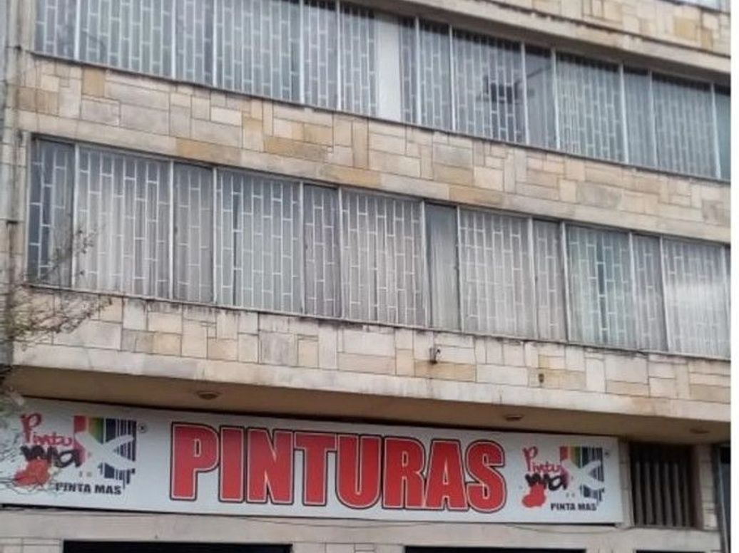 Casa de 6 alcobas en venta en Santa Lucía, Bogotá, 622 m² · foto 2 de 14