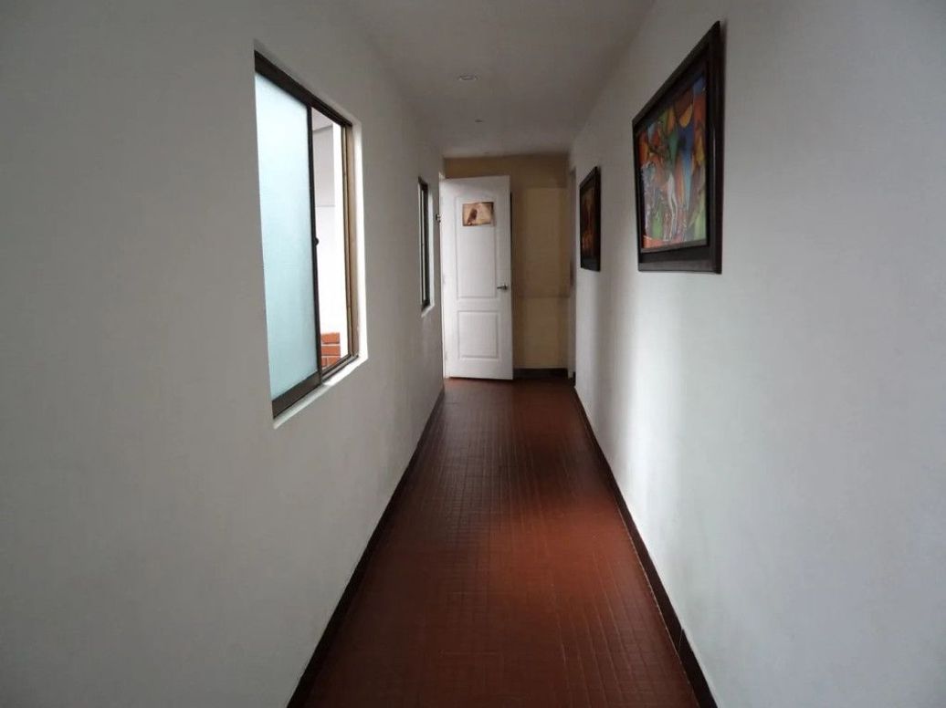 Casa de 6 alcobas en venta en Santa Lucía, Bogotá, 622 m² · foto 5 de 14