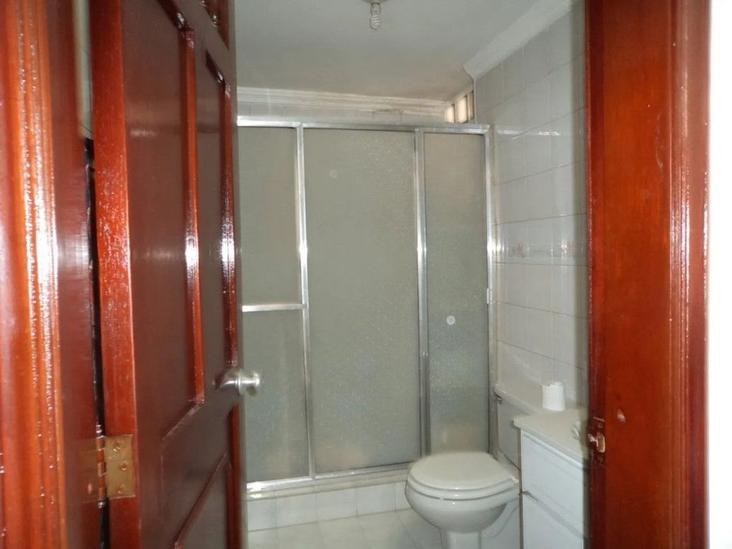 Casa de 6 alcobas en venta en Santa Lucía, Bogotá, 622 m² · foto 7 de 14