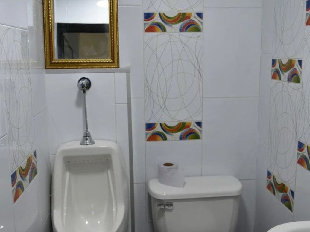 Casa de 8 alcobas en venta en Centenario, Bogotá, 224 m² · foto 9 de 20