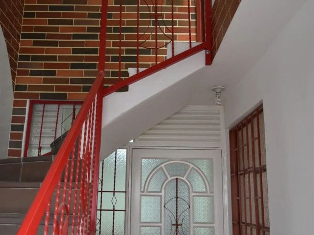 Casa de 8 alcobas en venta en Centenario, Bogotá, 224 m² · foto 11 de 20