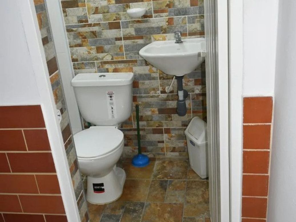 Casa de 8 alcobas en venta en Centenario, Bogotá, 224 m² · foto 18 de 20