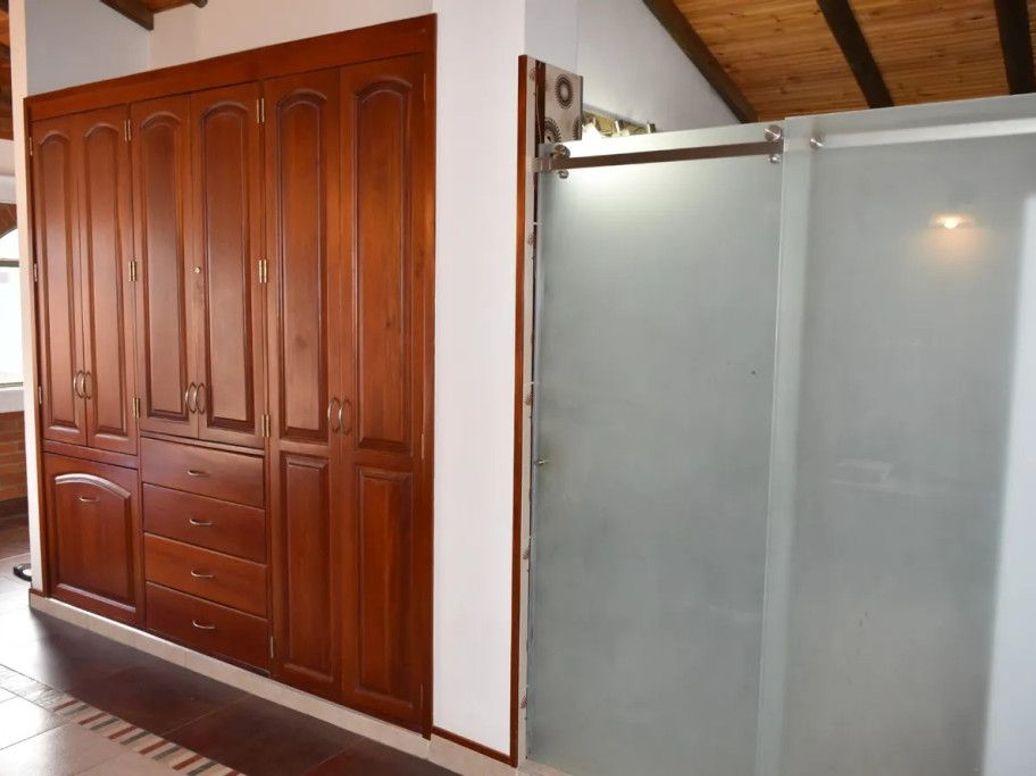 Casa de 8 alcobas en venta en Centenario, Bogotá, 224 m² · foto 20 de 20