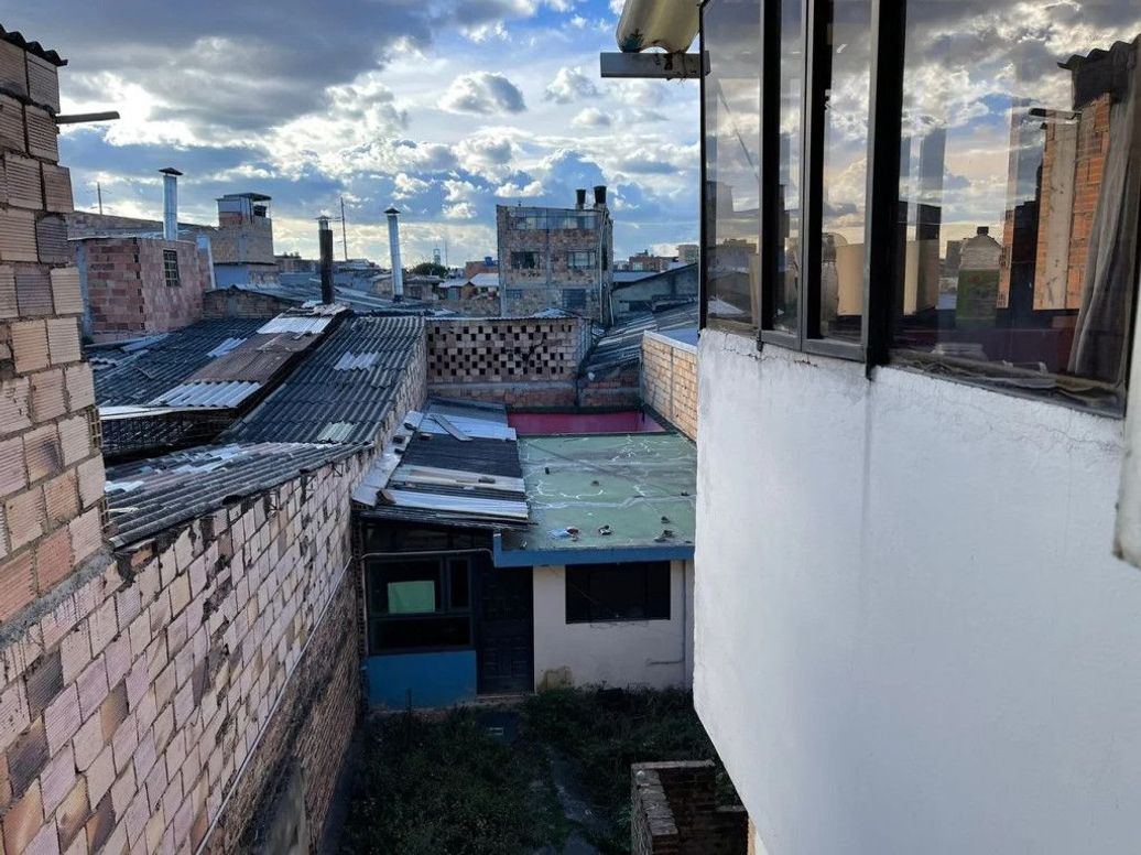 Casa de 9 alcobas en venta en Colombia, Bogotá, 337 m² · foto 9 de 14