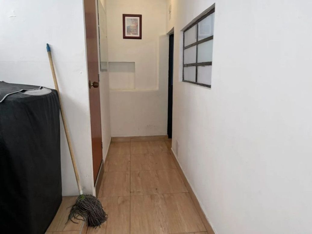 Casa de 8 alcobas en venta en La Merced Norte, Bogotá, 270 m² · foto 3 de 20
