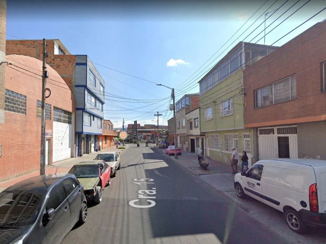 Casa de 9 alcobas en venta en La Cabrera, Bogotá, 191 m² · foto 3 de 3
