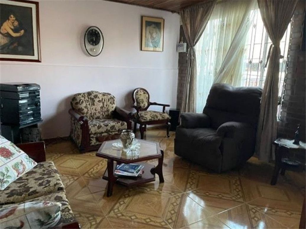 Apartamento de 4 alcobas en venta en Caracas, Bogotá, 107 m² · foto 6 de 19