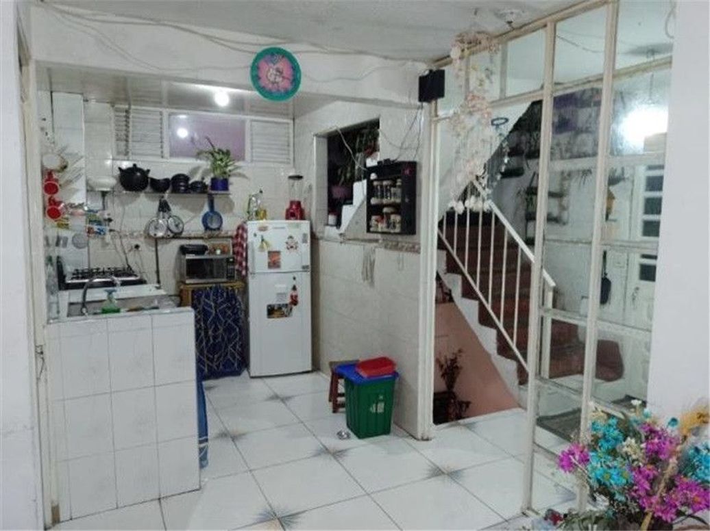 Casa de 9 alcobas en venta en Chico Sur, Bogotá, 196 m² · foto 13 de 19