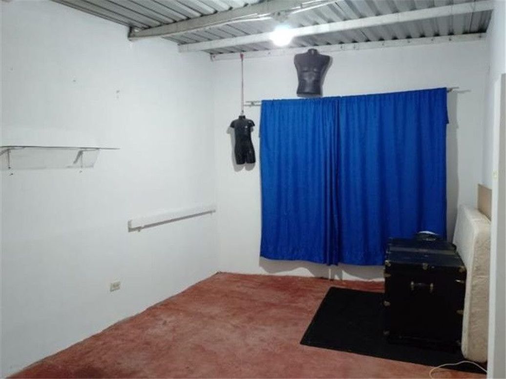 Casa de 9 alcobas en venta en Chico Sur, Bogotá, 196 m² · foto 5 de 19