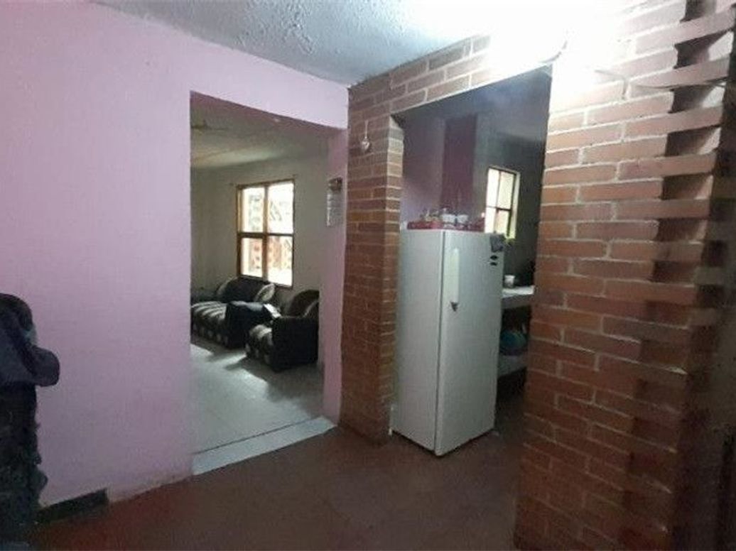 Casa de 5 alcobas en venta en Los Libertadores De San Ignacio, Bogotá, 300 m² · foto 3 de 20