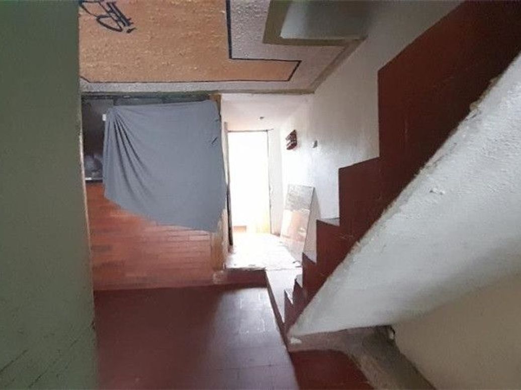 Casa de 5 alcobas en venta en Los Libertadores De San Ignacio, Bogotá, 300 m² · foto 4 de 20
