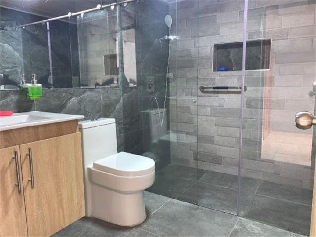 Casa de 5 alcobas en venta en Bravo Paez, Bogotá, 200 m² · foto 10 de 20