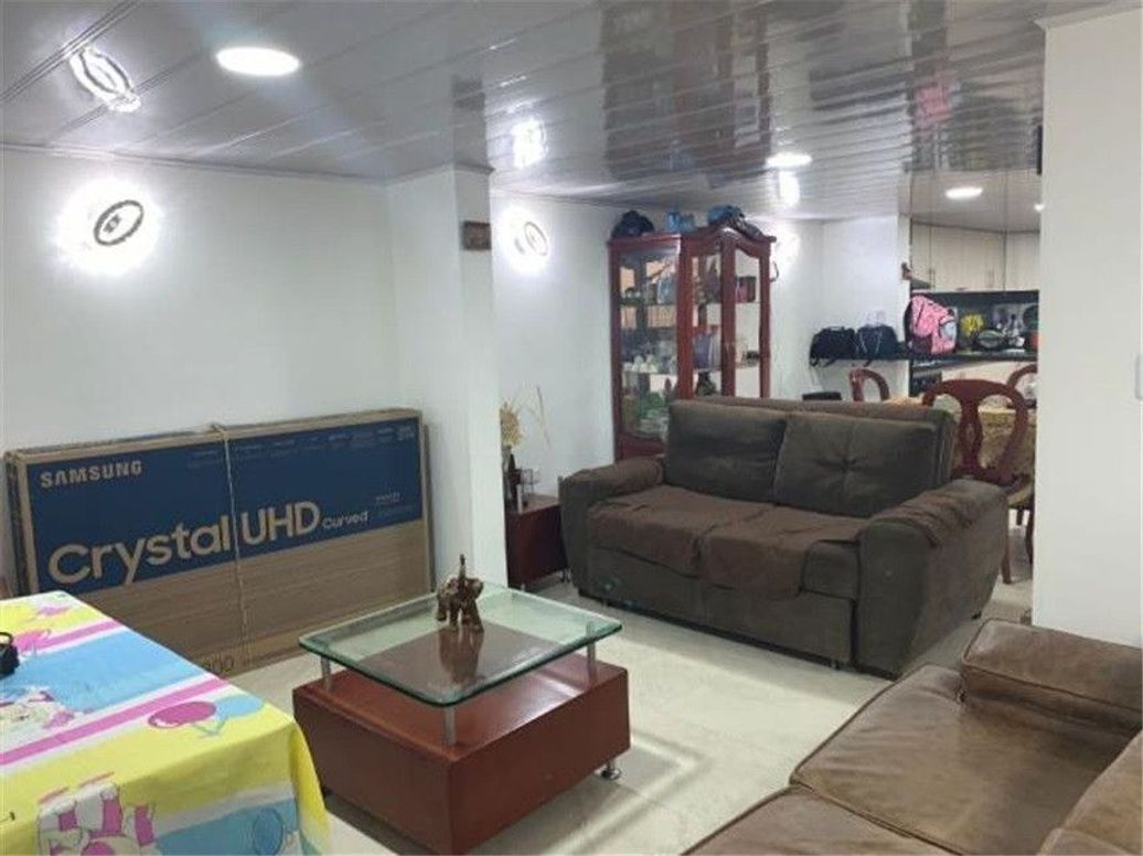 Casa de 5 alcobas en venta en Bravo Paez, Bogotá, 200 m² · foto 3 de 20