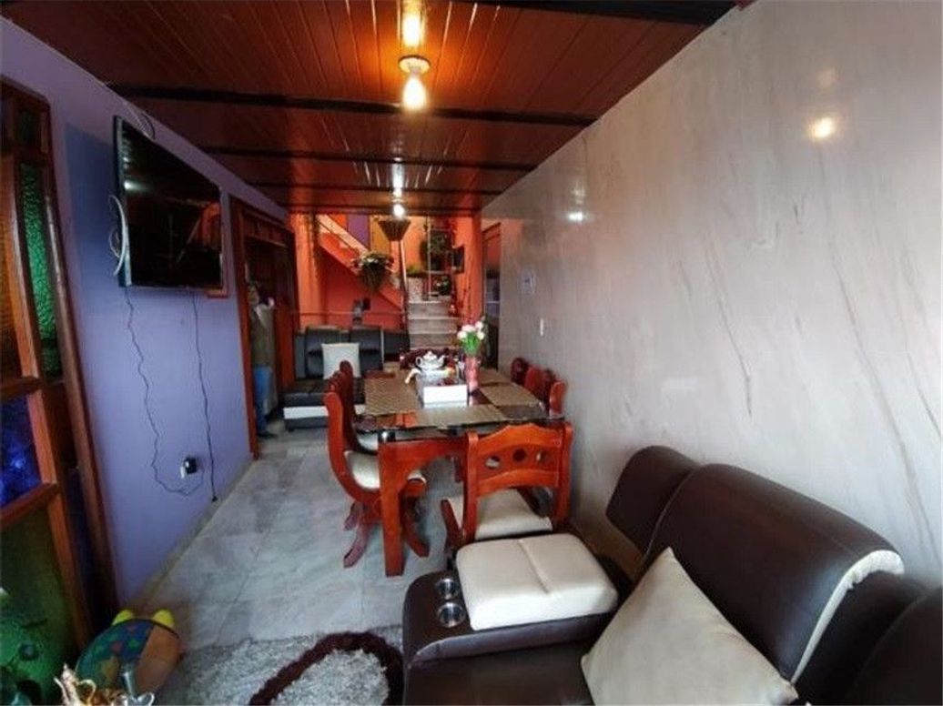 Casa de 14 alcobas en venta en La Cabaña, Bogotá, 400 m² · foto 10 de 14