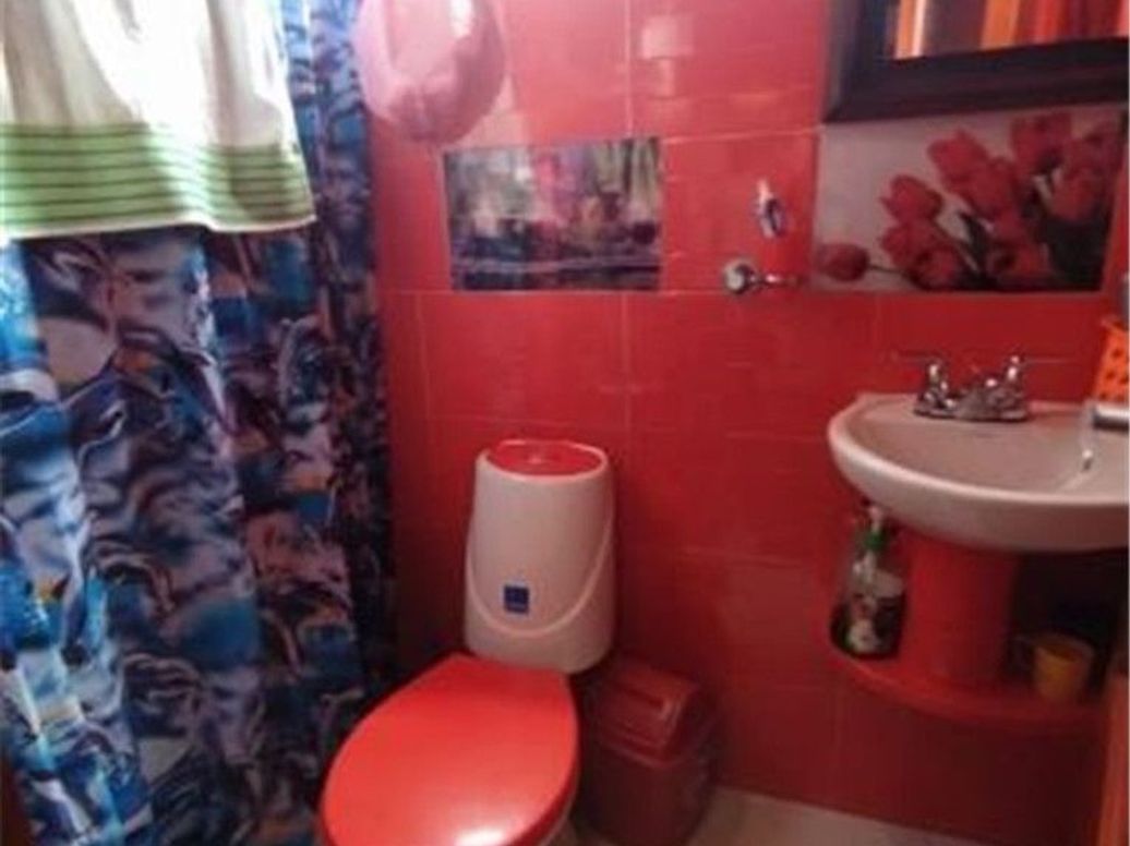 Casa de 14 alcobas en venta en La Cabaña, Bogotá, 400 m² · foto 5 de 14
