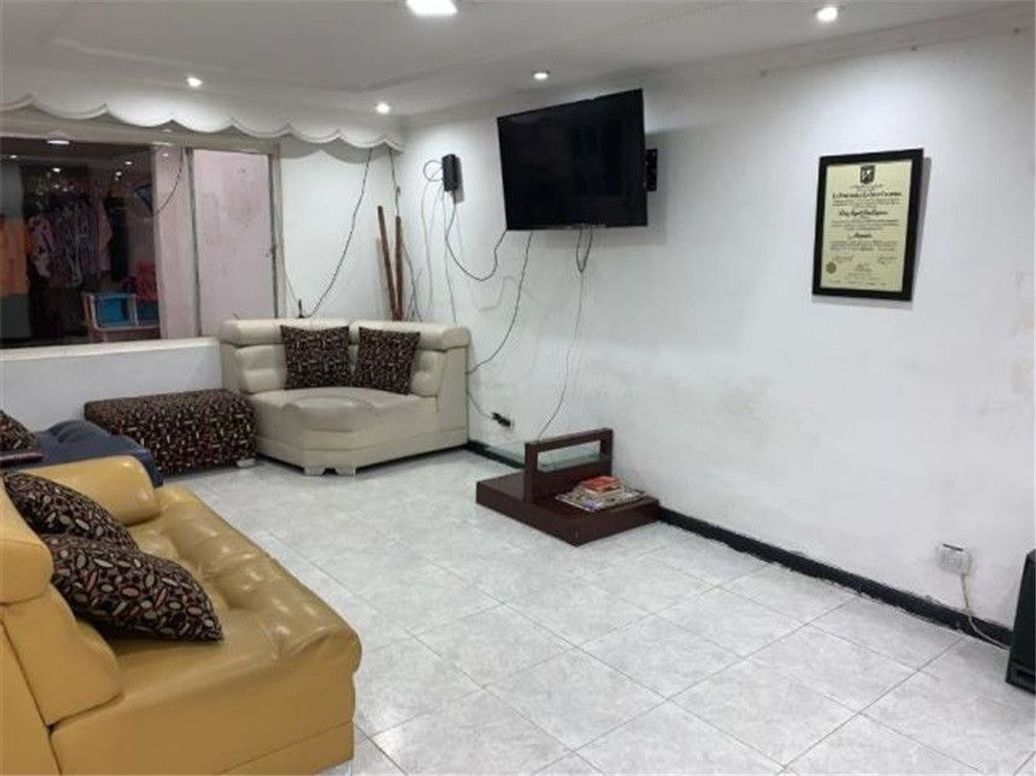 Casa de 4 alcobas en venta en Autopista Muzu 0riental, Bogotá, 174 m² · foto 4 de 15