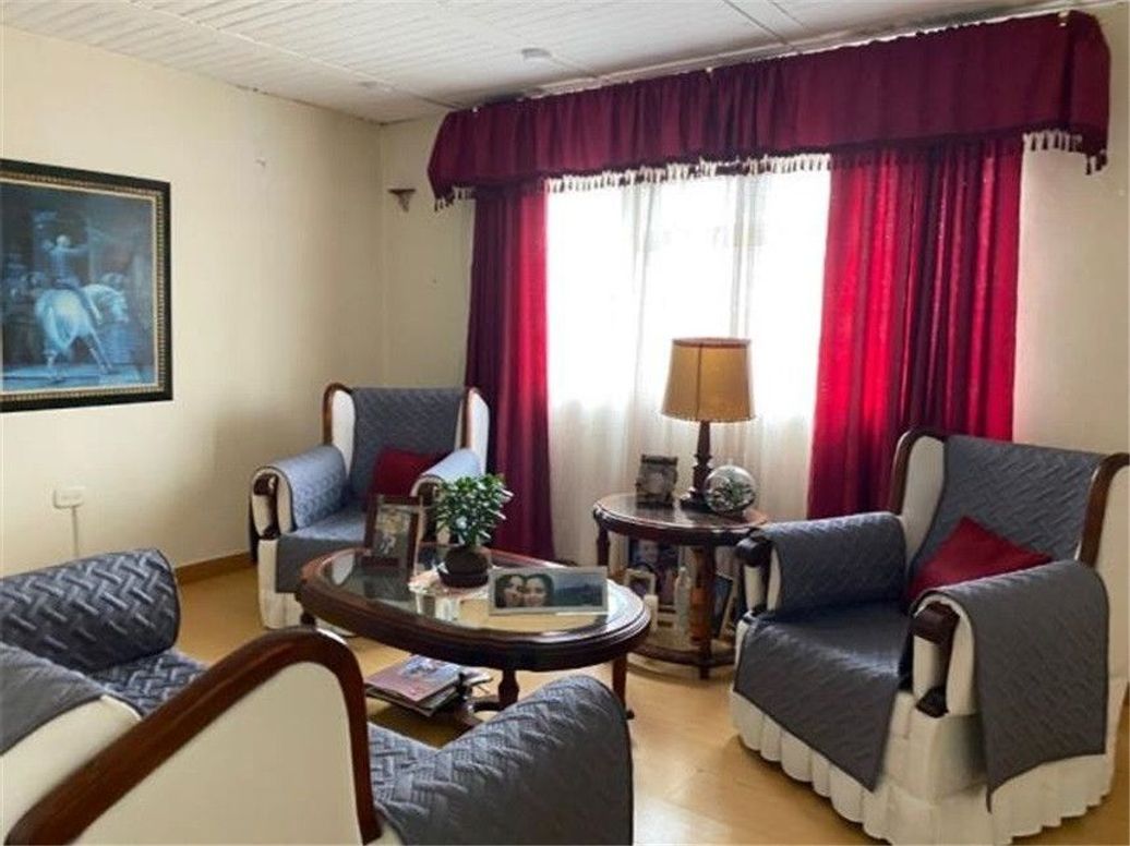 Casa de 6 alcobas en venta en Santa Isabel Sur, Bogotá, 400 m² · foto 20 de 20