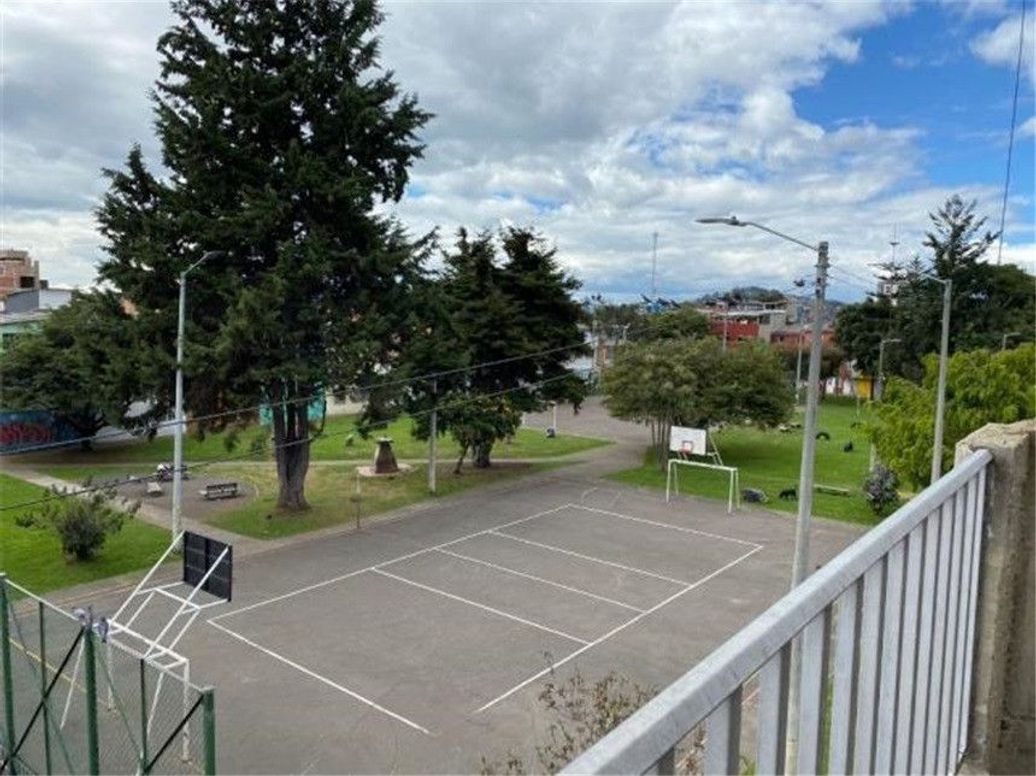 Casa de 10 alcobas en venta en Bonanza, Bogotá, 400 m² · foto 18 de 19