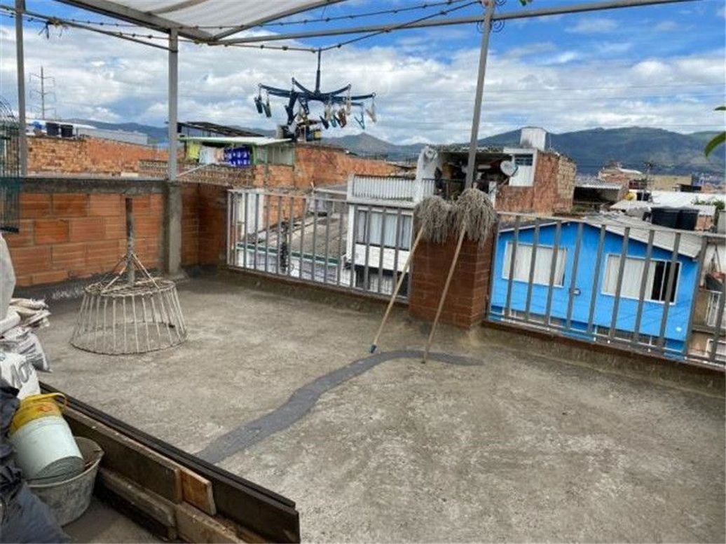 Casa de 10 alcobas en venta en Bonanza, Bogotá, 400 m² · foto 16 de 19