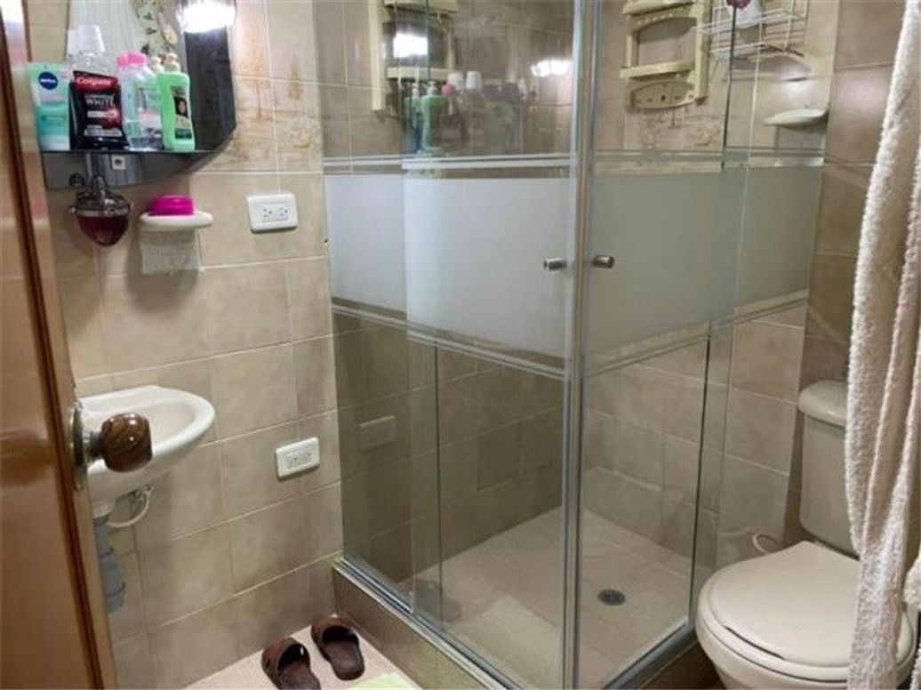 Casa de 6 alcobas en venta en Batavia, Bogotá, 257 m² · foto 15 de 20