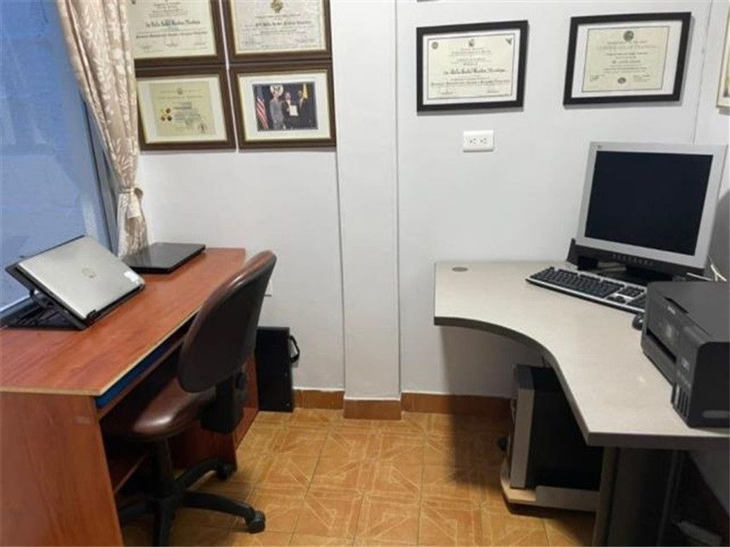 Casa de 6 alcobas en venta en Batavia, Bogotá, 257 m² · foto 11 de 20