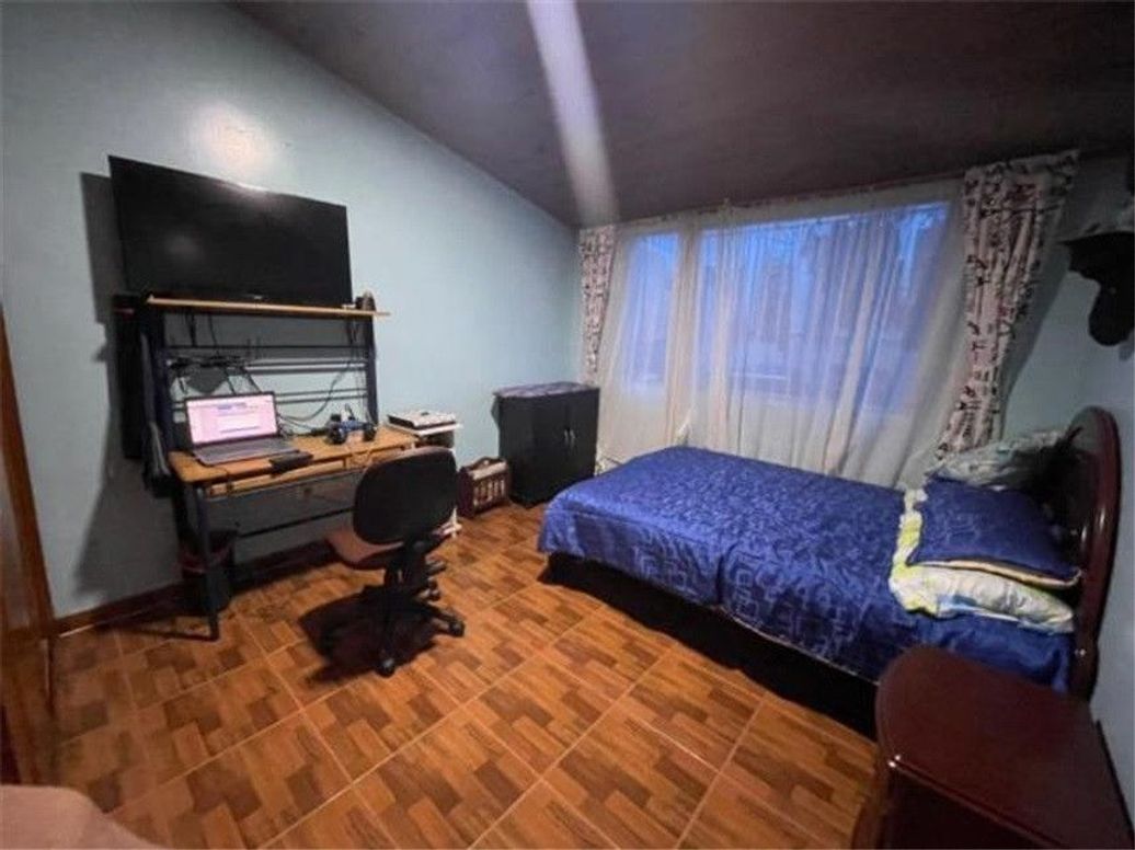 Casa de 6 alcobas en venta en Batavia, Bogotá, 257 m² · foto 4 de 20