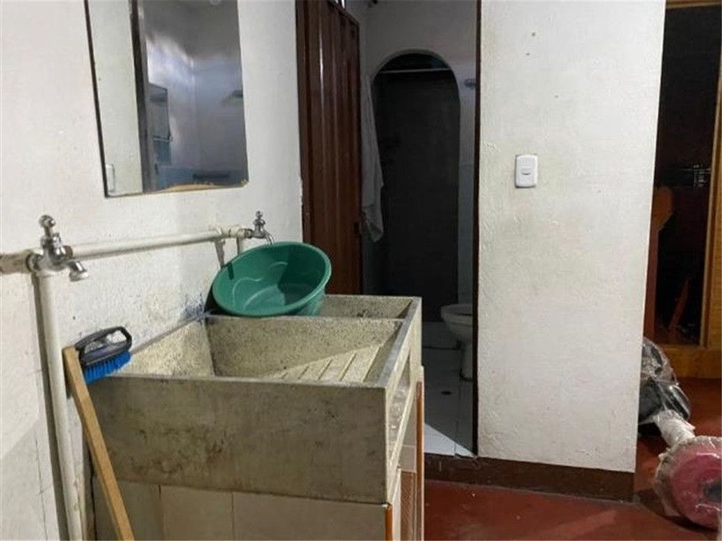Casa de 8 alcobas en venta en Olaya, Bogotá, 352 m² · foto 12 de 18