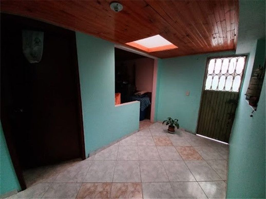 Casa de 6 alcobas en venta en El Virrey, Bogotá, 211 m² · foto 15 de 18