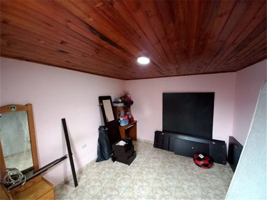 Casa de 6 alcobas en venta en El Virrey, Bogotá, 211 m² · foto 18 de 18