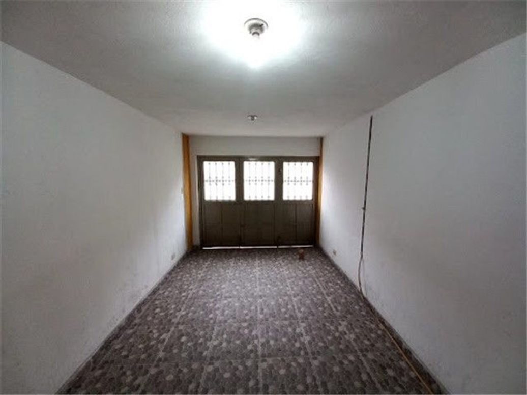 Casa de 6 alcobas en venta en El Virrey, Bogotá, 211 m² · foto 7 de 18