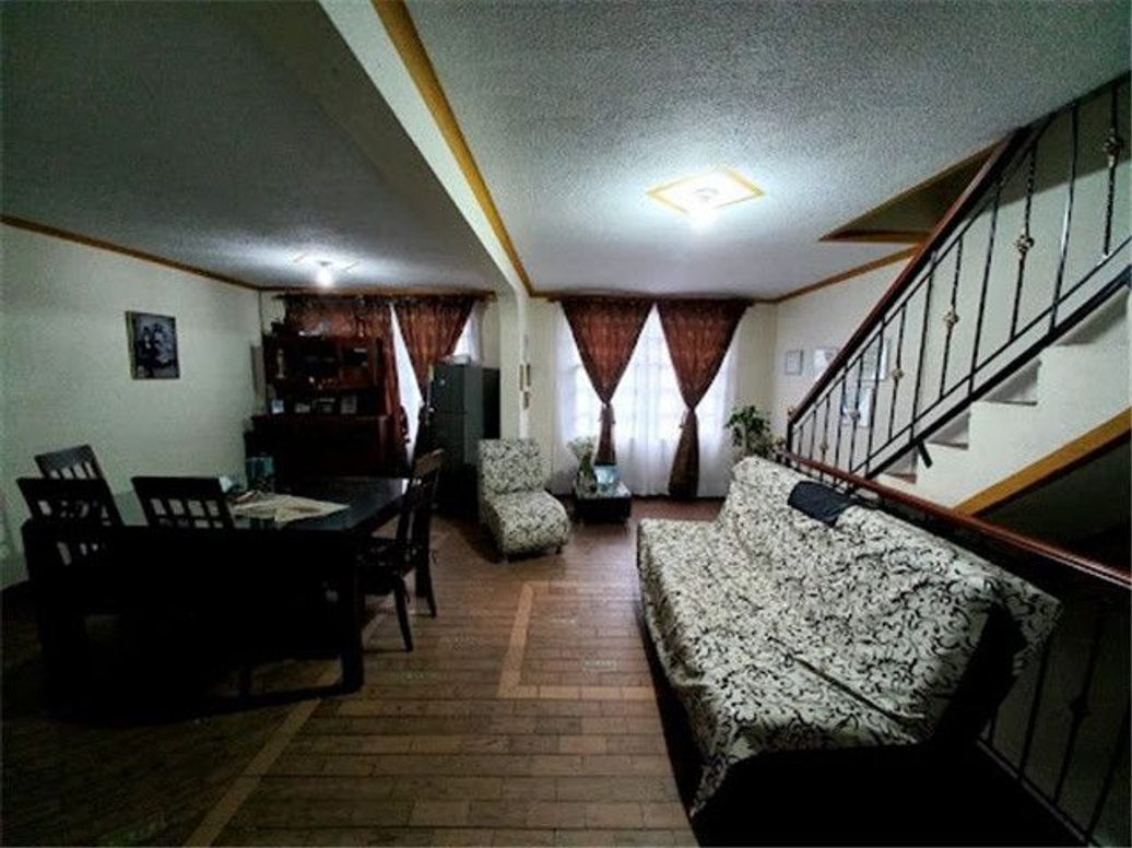 Casa de 6 alcobas en venta en El Virrey, Bogotá, 211 m² · foto 12 de 18