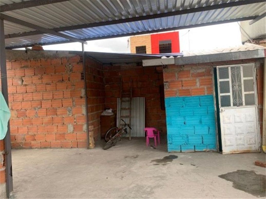 Casa de 8 alcobas en venta en Abraham Lincoln, Bogotá, 273 m² · foto 6 de 20