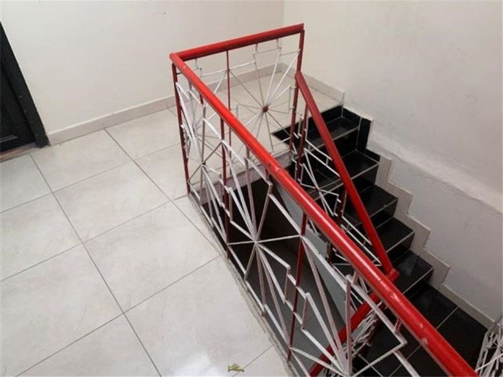 Casa de 8 alcobas en venta en Abraham Lincoln, Bogotá, 273 m² · foto 2 de 20