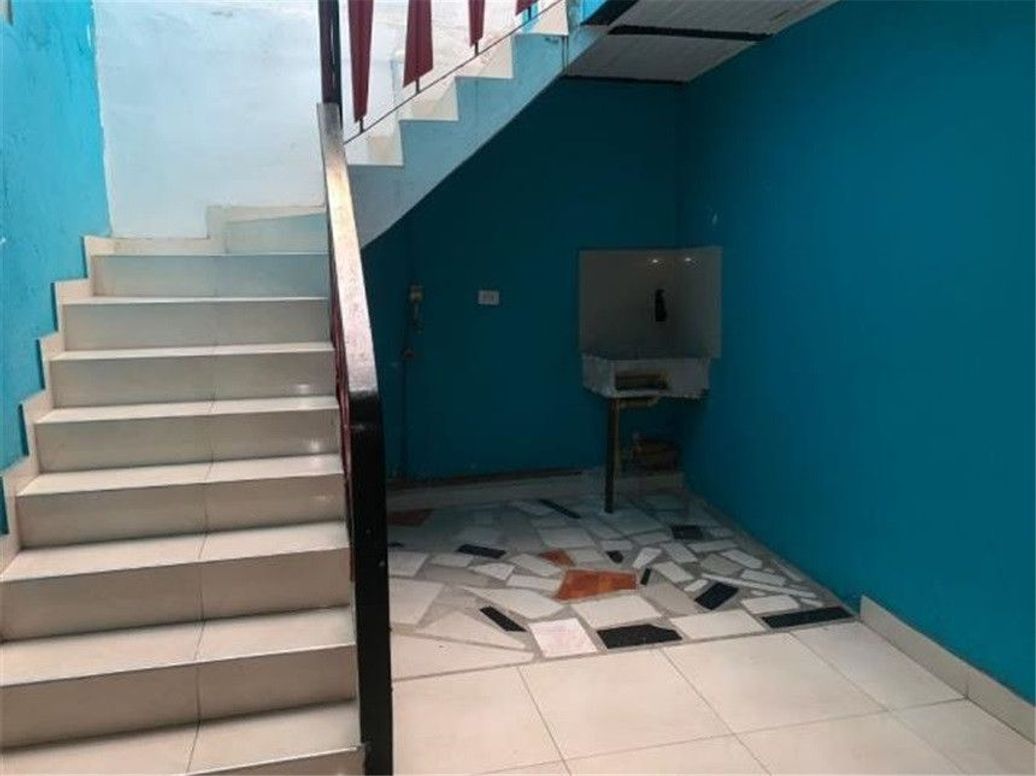 Casa de 8 alcobas en venta en Abraham Lincoln, Bogotá, 273 m² · foto 14 de 20