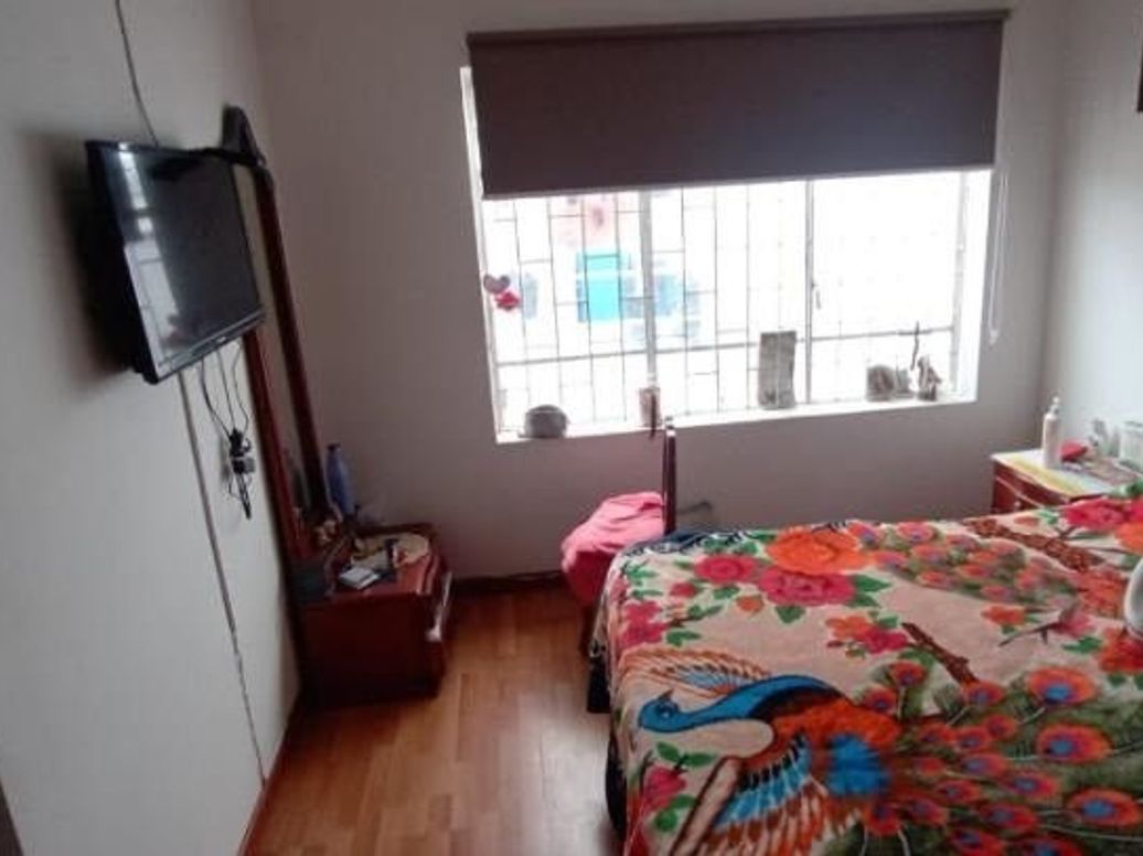 Casa de 6 alcobas en venta en San Antonio De Padua, Bogotá, 233 m² · foto 14 de 20