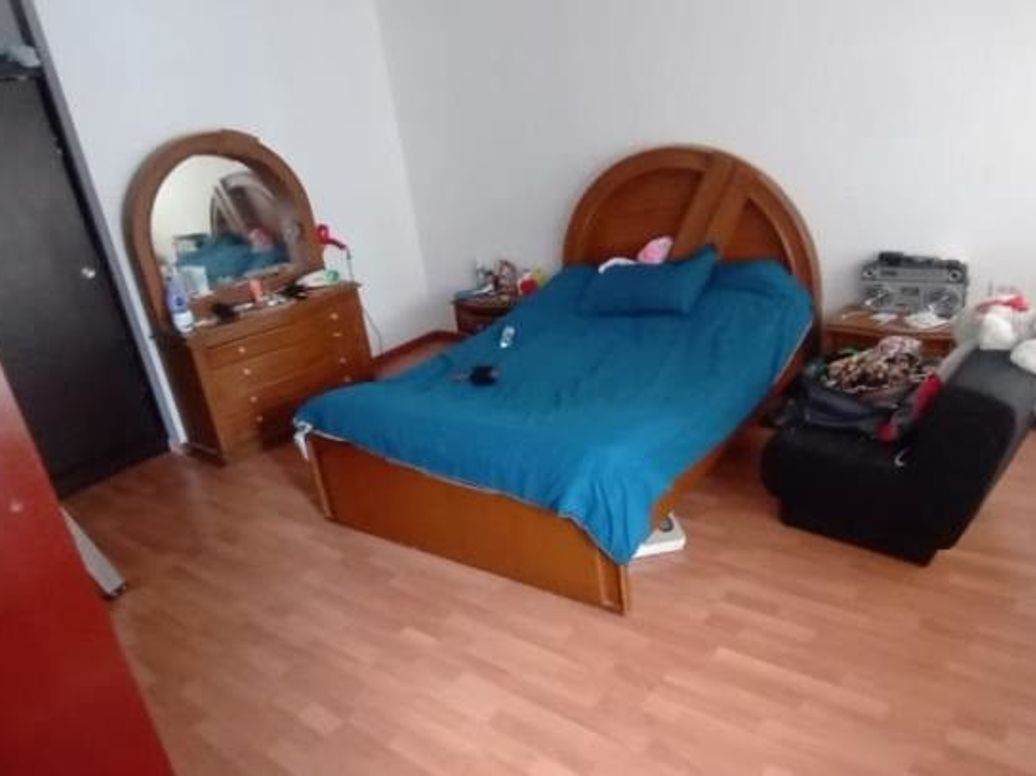 Casa de 6 alcobas en venta en San Antonio De Padua, Bogotá, 233 m² · foto 16 de 20
