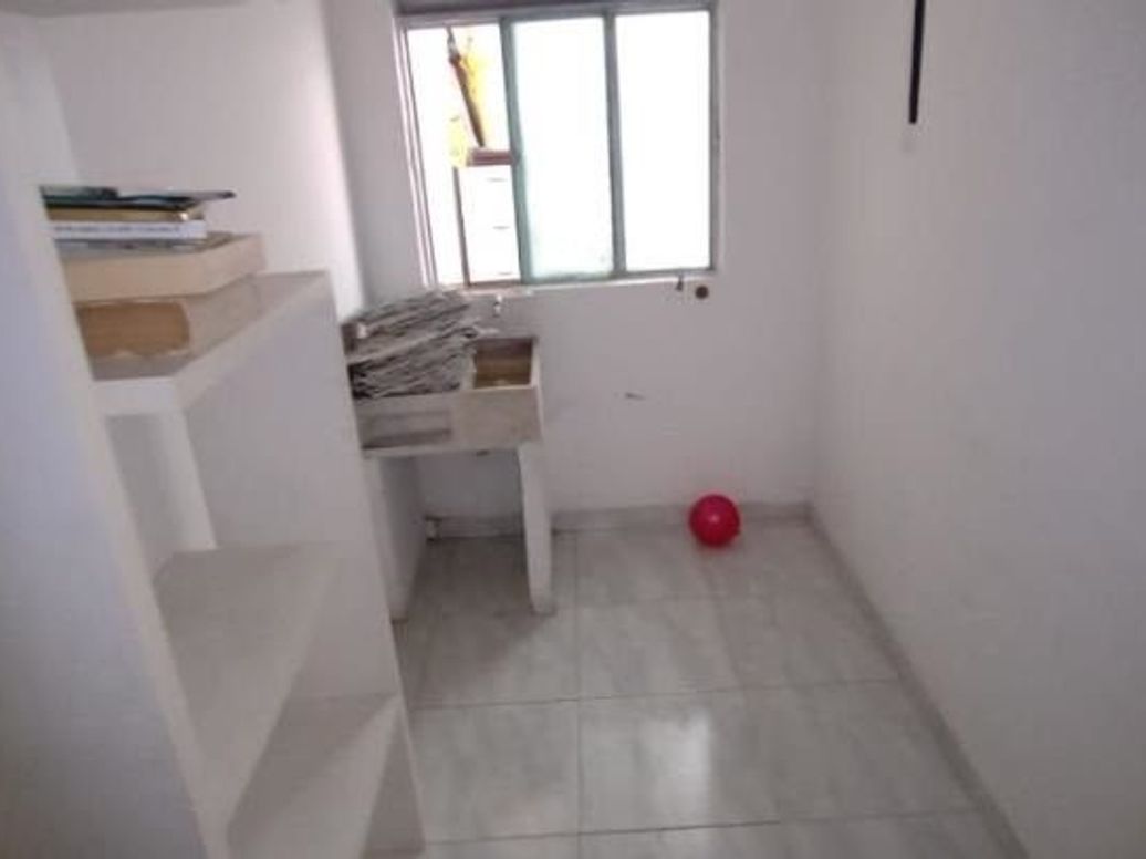 Casa de 6 alcobas en venta en San Antonio De Padua, Bogotá, 233 m² · foto 2 de 20