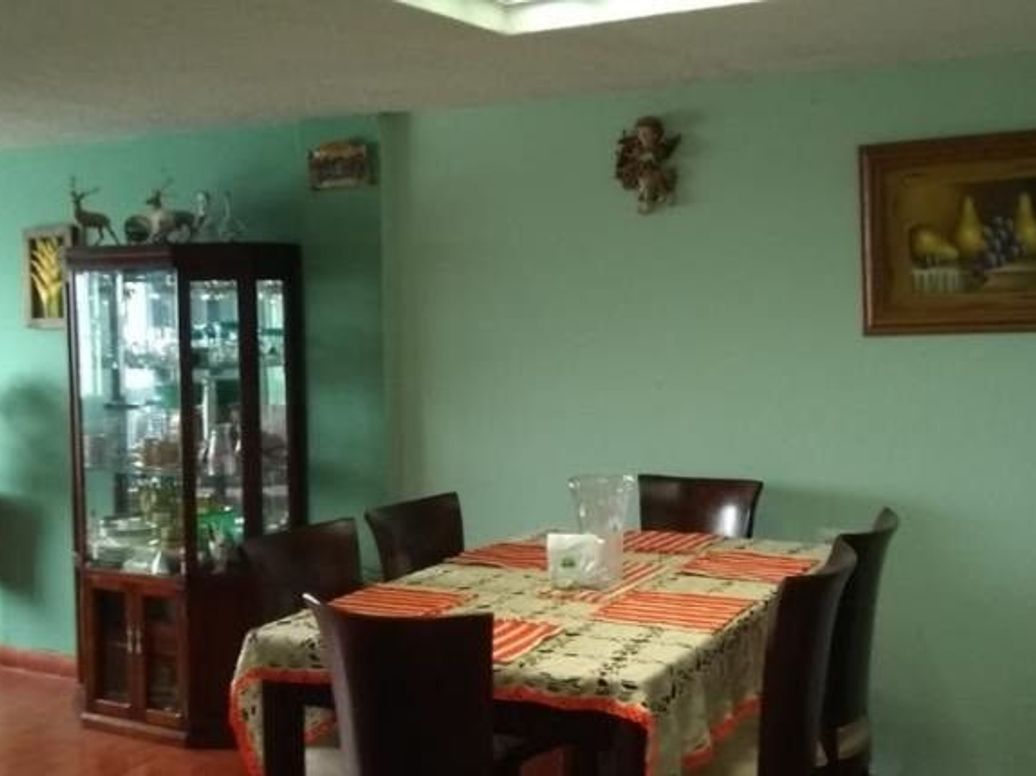 Casa de 8 alcobas en venta en Santa Rita Sur Oriental, Bogotá, 328 m² · foto 12 de 20