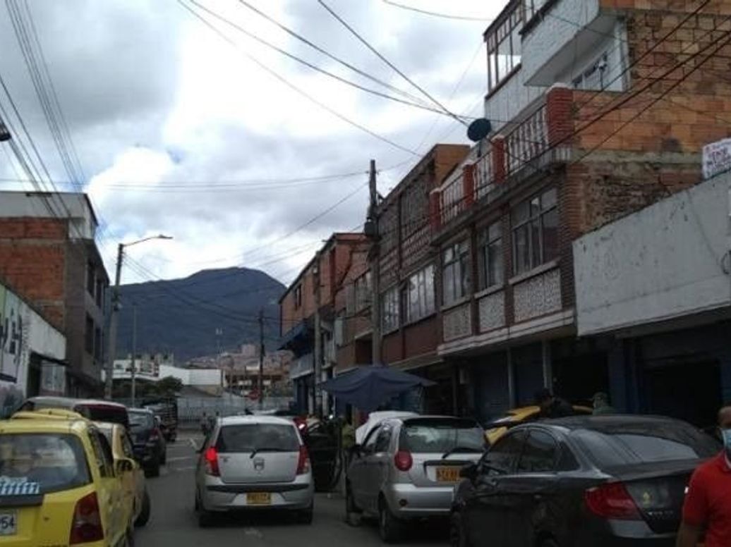Casa de 2 alcobas en venta en Restrepo, Bogotá, 208 m² · foto 3 de 11