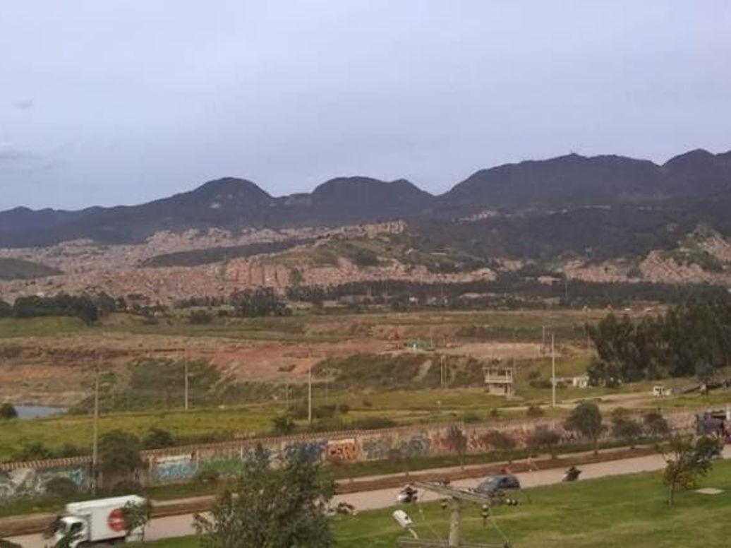 Apartamento de 3 alcobas en venta en San Luis, Bogotá, 43 m² · foto 3 de 20