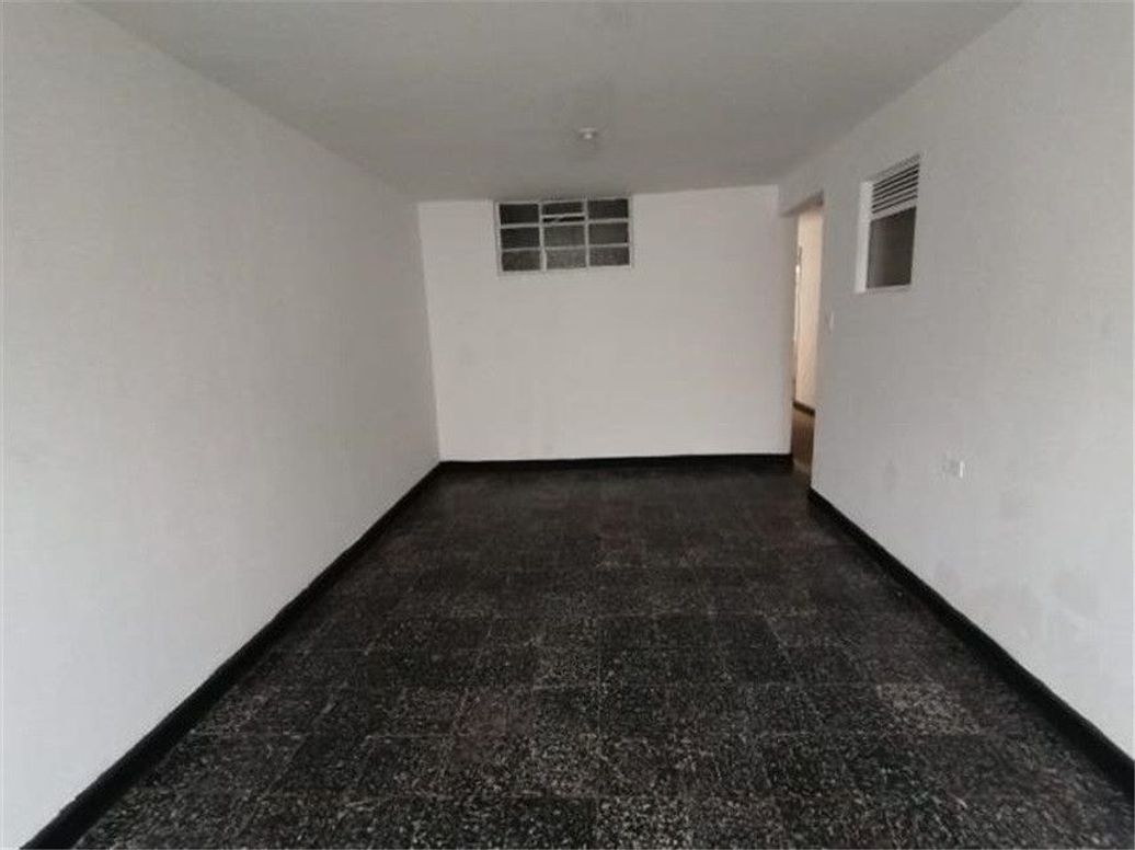 Casa de 6 alcobas en venta en La Asunción, Bogotá, 320 m² · foto 14 de 15