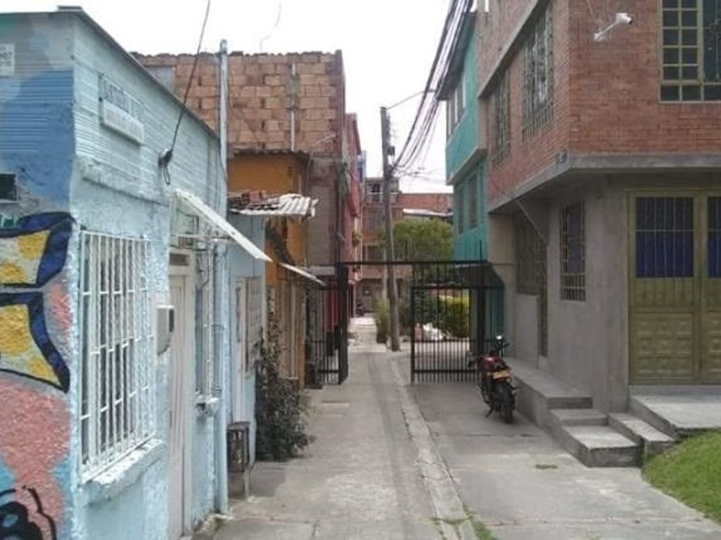 Casa de 2 alcobas en venta en Princesa Bochica, Bogotá, 198 m² · foto 2 de 20