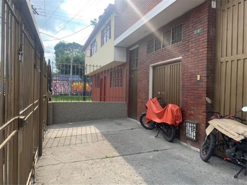 Casa de 5 alcobas en venta en Quiroga, Bogotá, 325 m² · foto 3 de 20