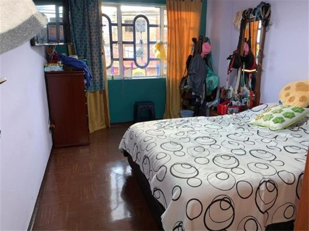 Casa de 4 alcobas en venta en Gran Colombiano, Bogotá, 240 m² · foto 7 de 10