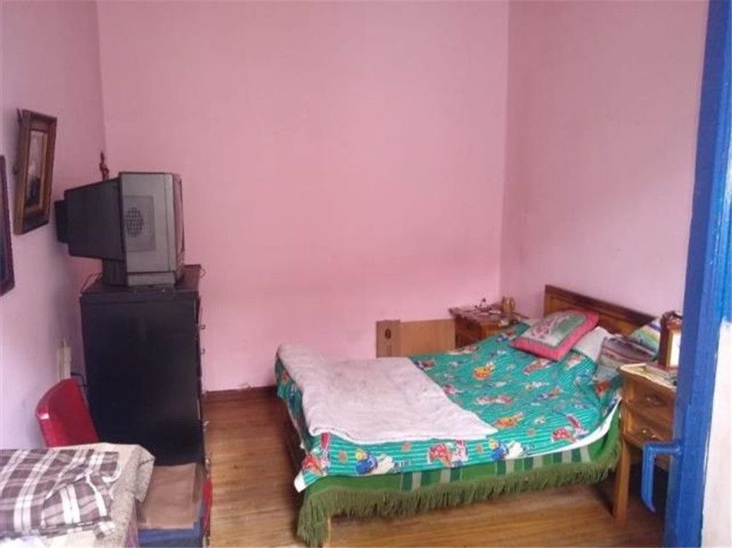 Casa de 8 alcobas en venta en Las Cruces, Bogotá, 164 m² · foto 9 de 20