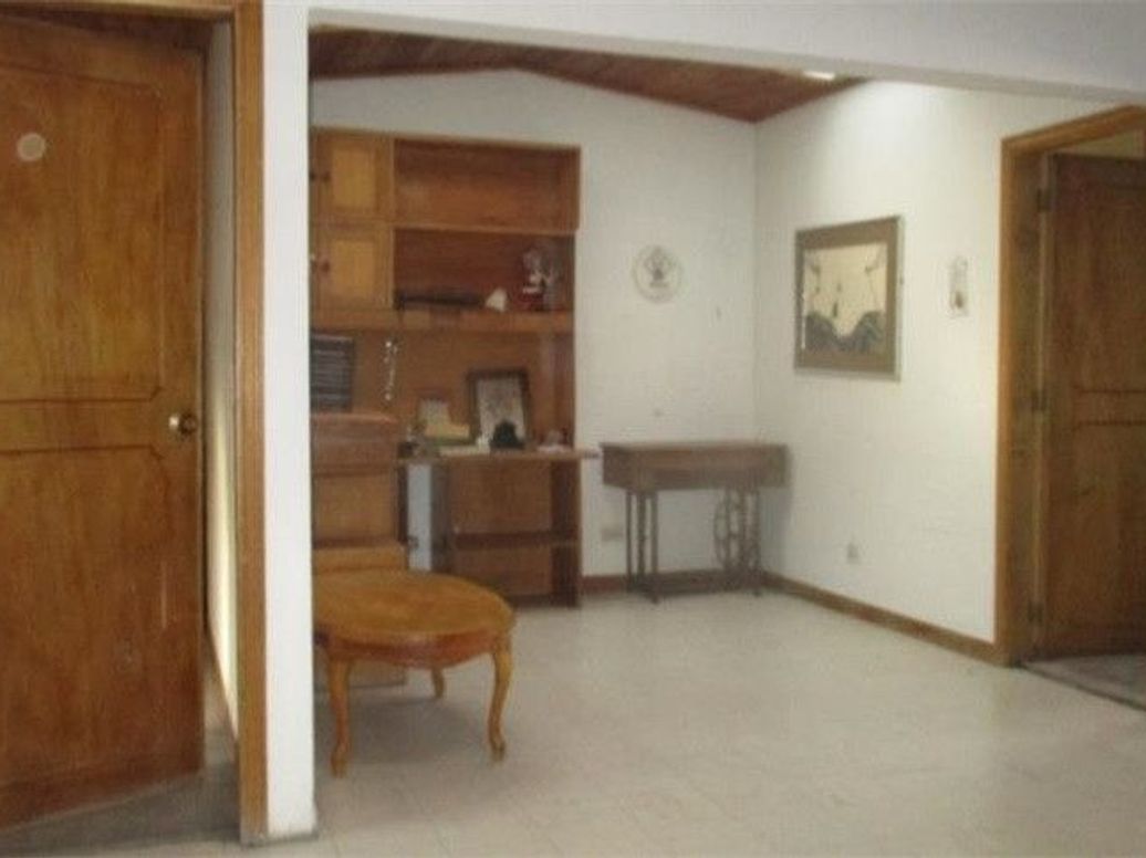 Casa de 5 alcobas en venta en Acacias Sur, Bogotá, 216 m² · foto 17 de 20