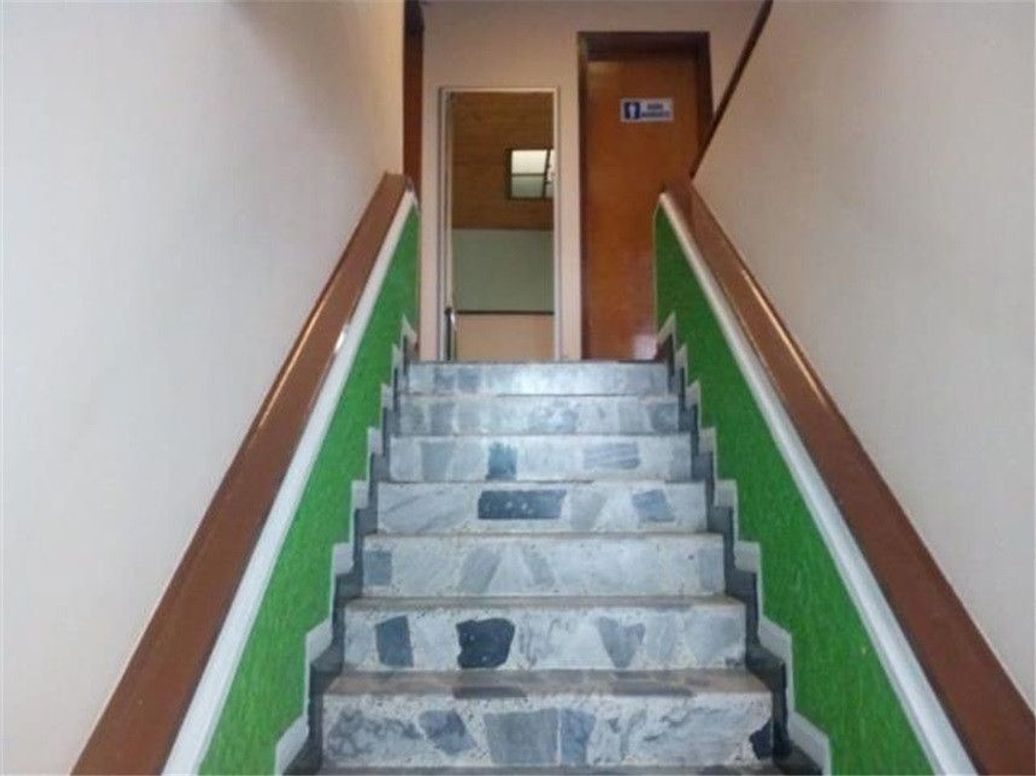 Casa de 5 alcobas en venta en Ciudad Berna, Bogotá, 273 m² · foto 9 de 20