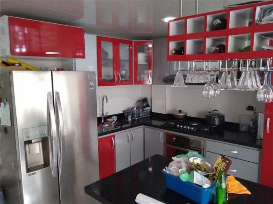 Casa de 18 alcobas en venta en Marco Fidel Suarez, Bogotá, 737 m² · foto 7 de 20