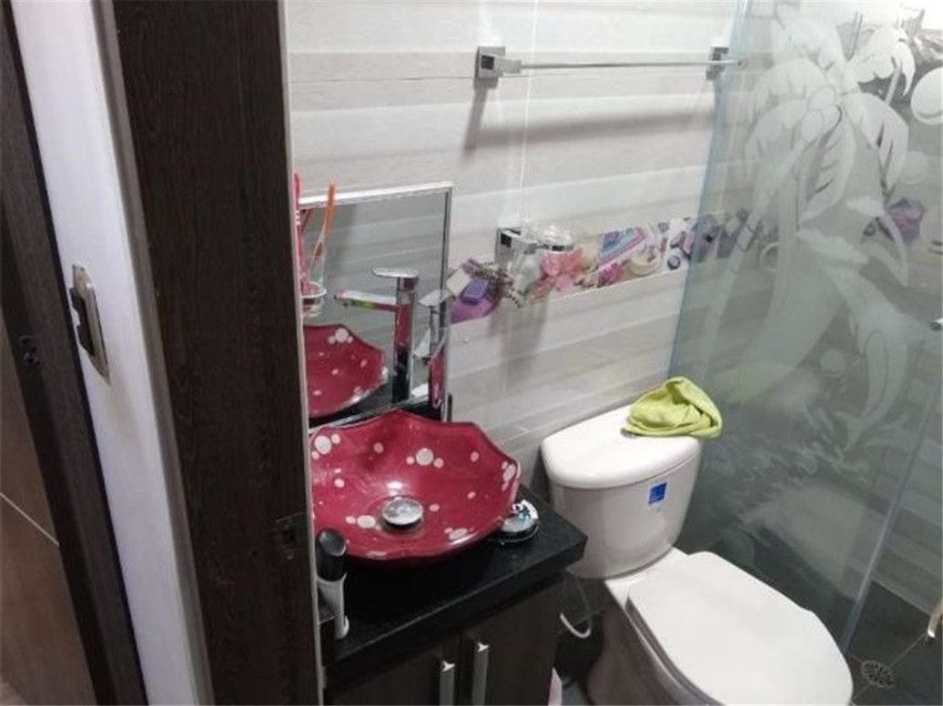 Casa de 18 alcobas en venta en Marco Fidel Suarez, Bogotá, 737 m² · foto 4 de 20